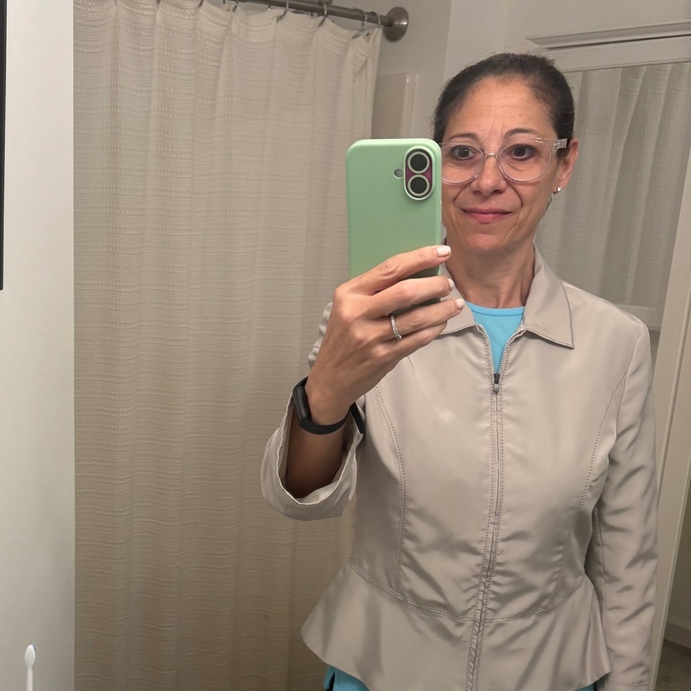 Armani Collezioni Women's Cream Jacket - Picture 8 of 8